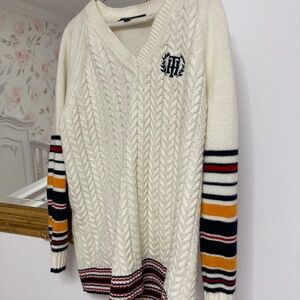 Tommy Hilfiger preppy sweater